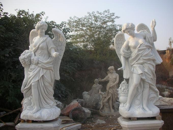 Three Grace lady sculptures