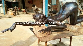 China Customized bronze sculpture for artist supplier
